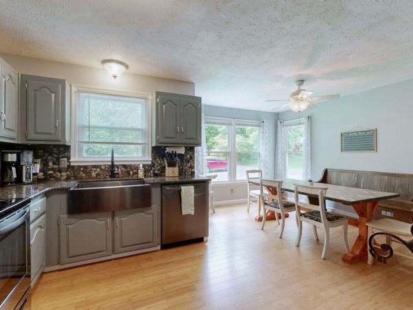 4648 31 Hwy W, Cottontown, TN 37048
