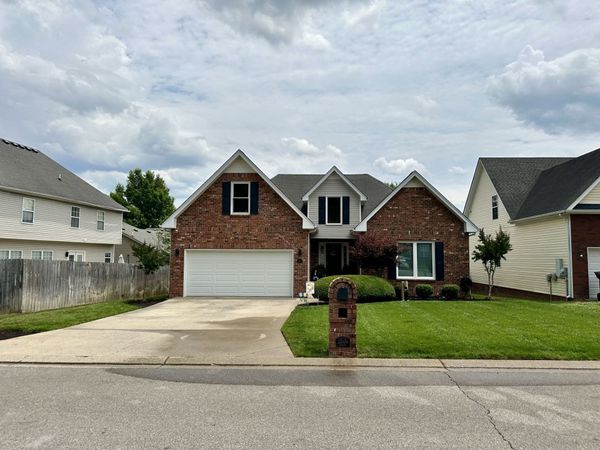 2504 Oak Hill Dr , Murfreesboro, TN 37130