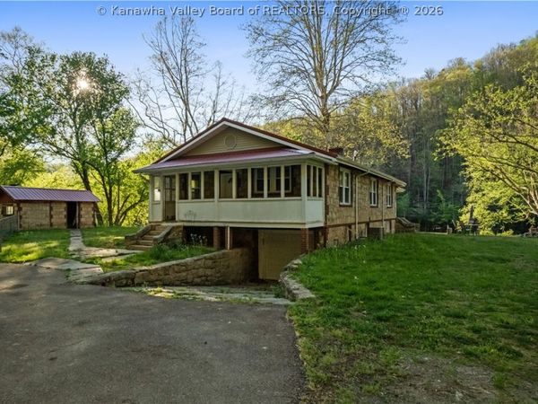 168 Basil Hively Road, Procious, WV 25164