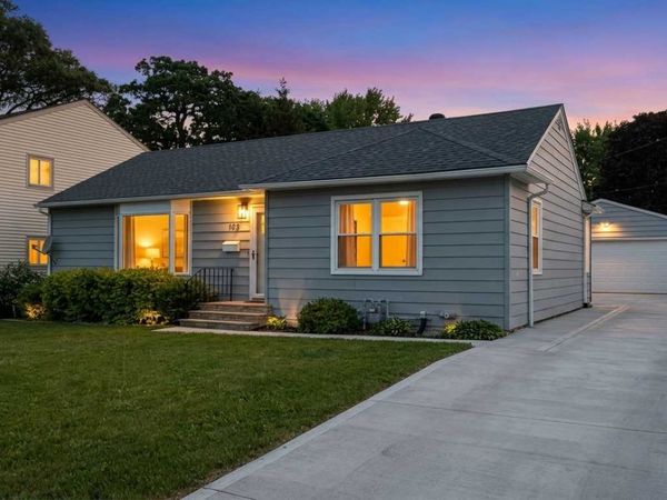 105 Giles Place , Albert Lea, MN 56007