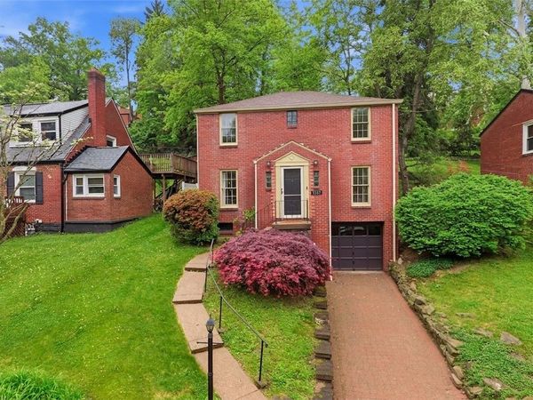 1037 Osage Dr, Pittsburgh, PA 15235