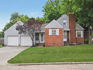 3102 E 2nd Street , Tulsa, OK 74104