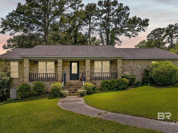 114 E Sara Avenue, Spanish Fort, AL 36527