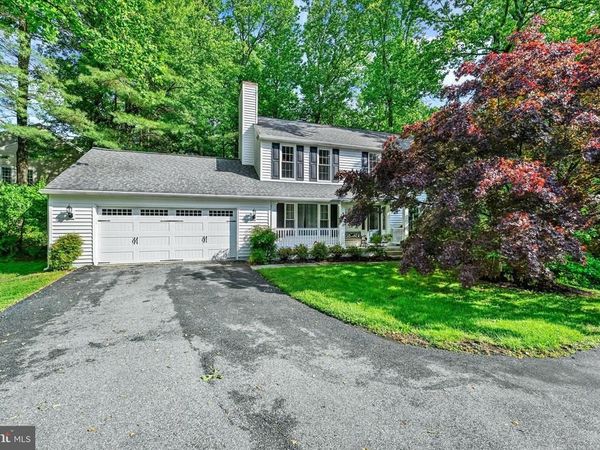 34 DULANEY HILLS COURT , COCKEYSVILLE, MD 21030