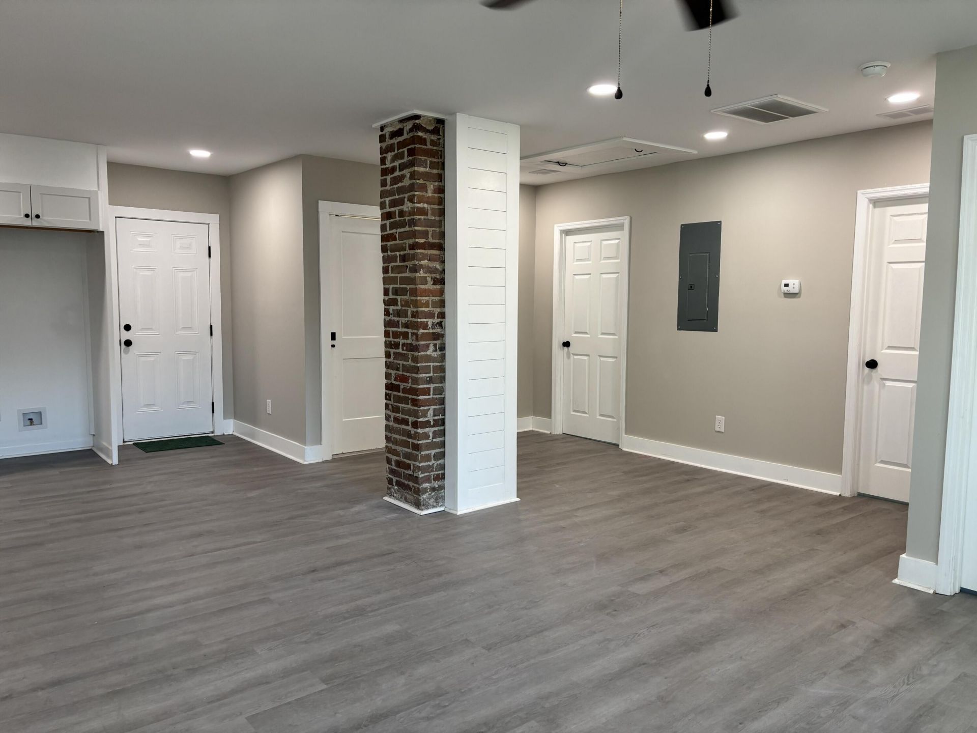 2208 Bailey Drive Photo 4