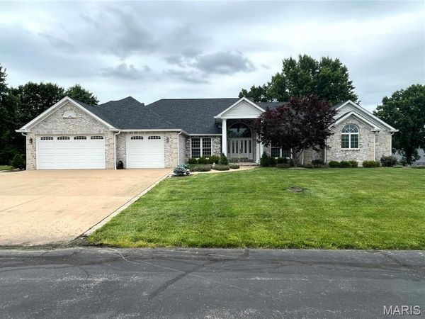 5 Woods Fort Court , Troy, MO 63379