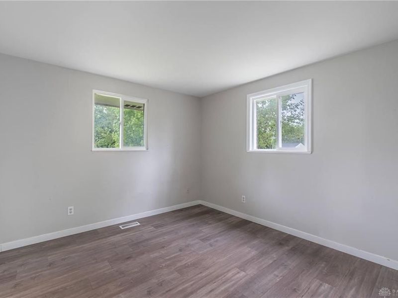 7155 Stonehurst Drive, Huber Heights, OH 45424 Photo 16