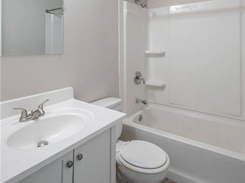 7155 Stonehurst Drive, Huber Heights, OH 45424 Photo 18