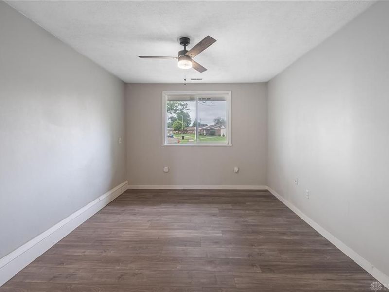 7155 Stonehurst Drive, Huber Heights, OH 45424 Photo 9