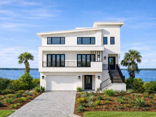 6043 BAYOU GRANDE BOULEVARD NE, ST PETERSBURG, FL 33703
