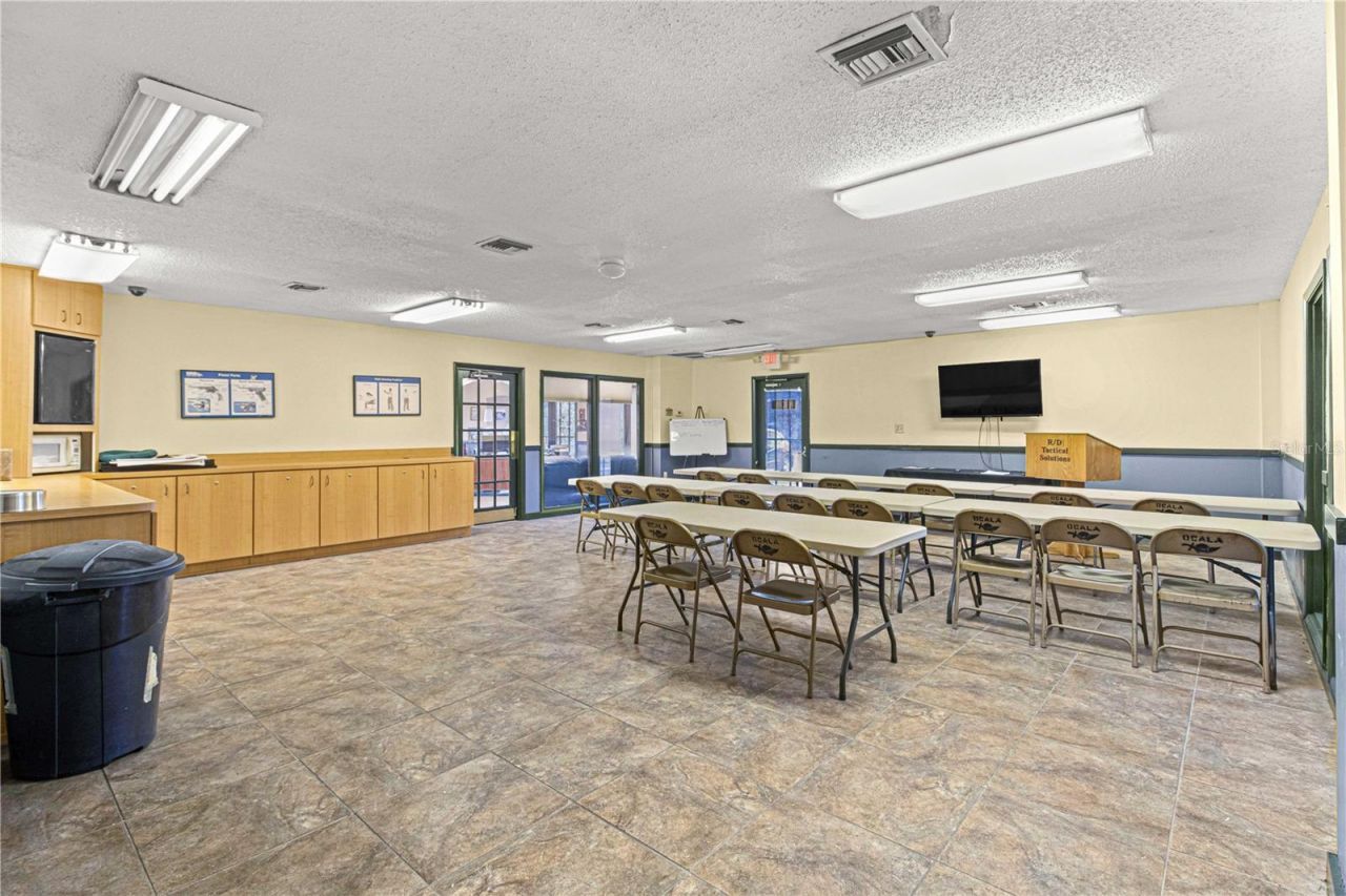 1031 NE 16th Street , Ocala, FL 34470 Photo