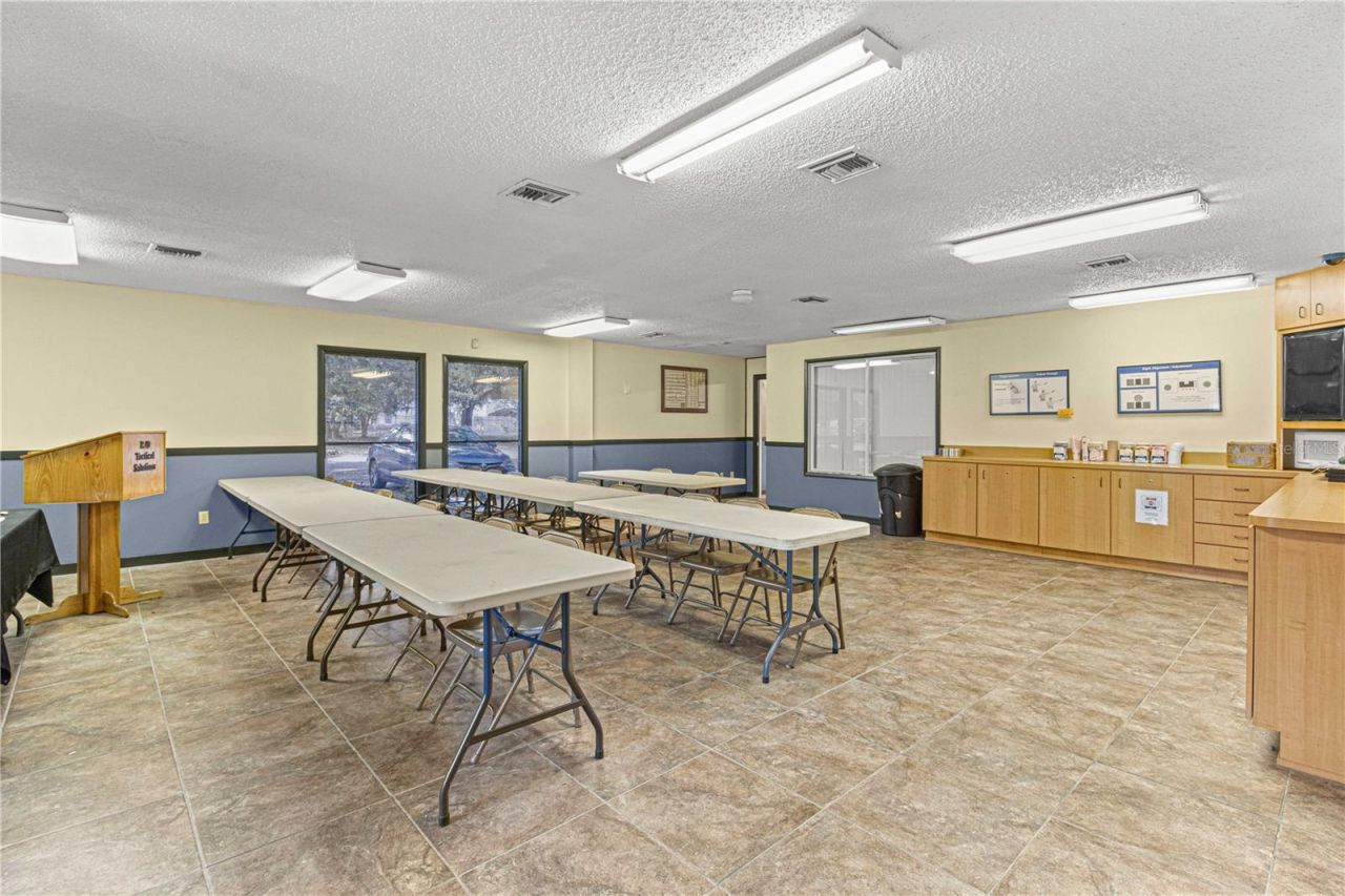 1031 NE 16th Street , Ocala, FL 34470 Photo