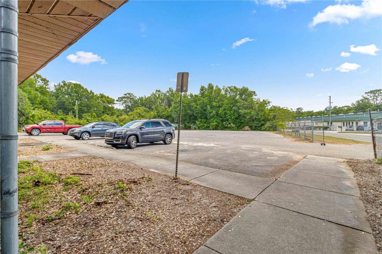1031 NE 16th Street , Ocala, FL 34470 Photo