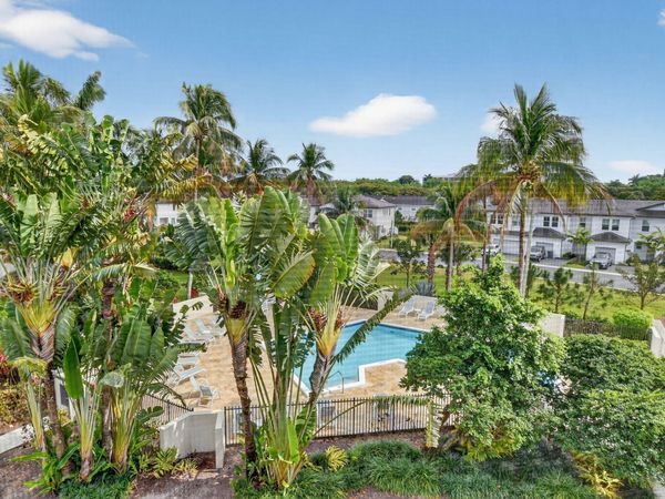 5851 Camino Del Sol, Unit 402, Boca Raton, FL 33433