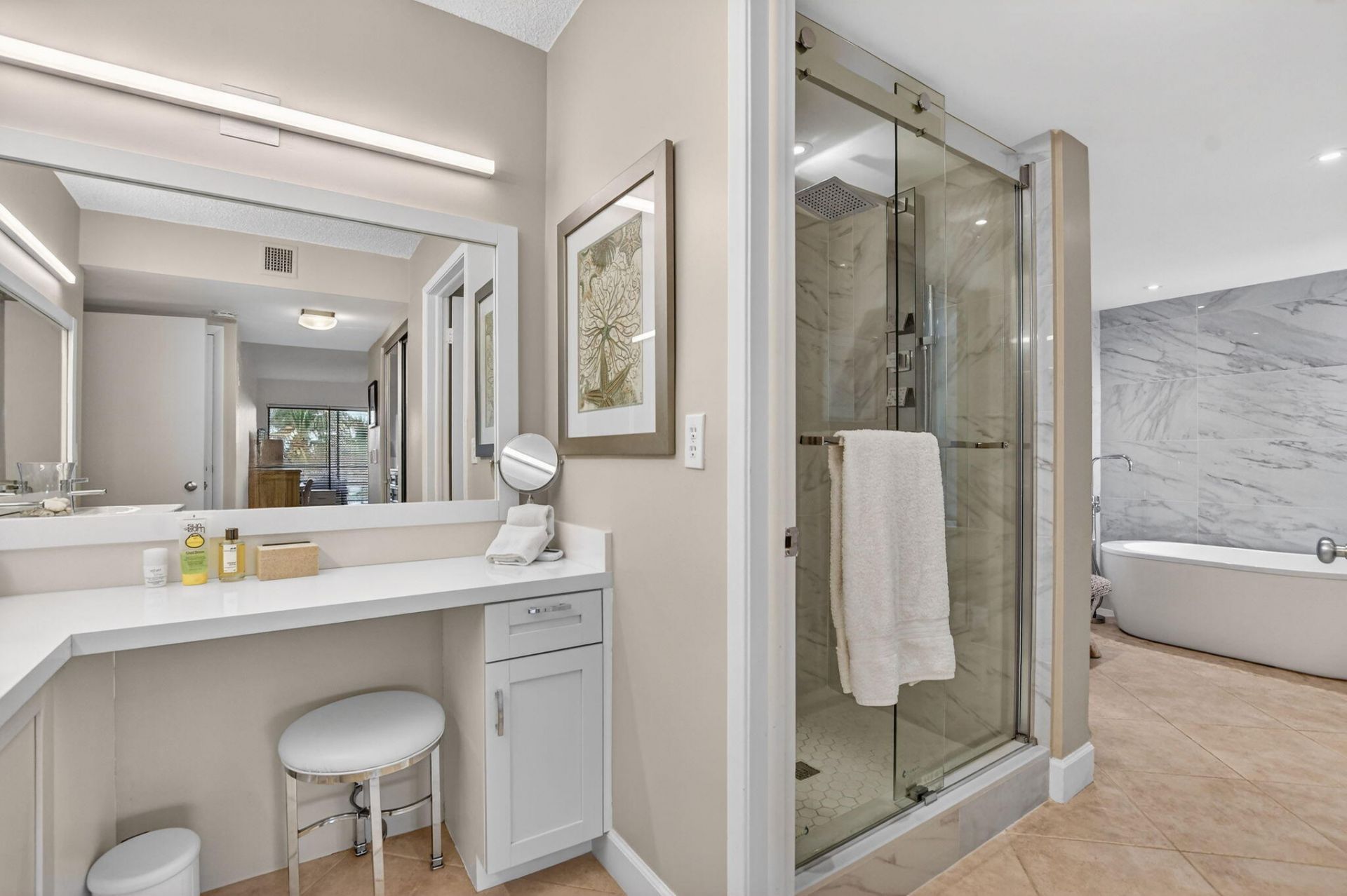 5851 Camino Del Sol, Unit 402, Boca Raton, FL 33433 Photo