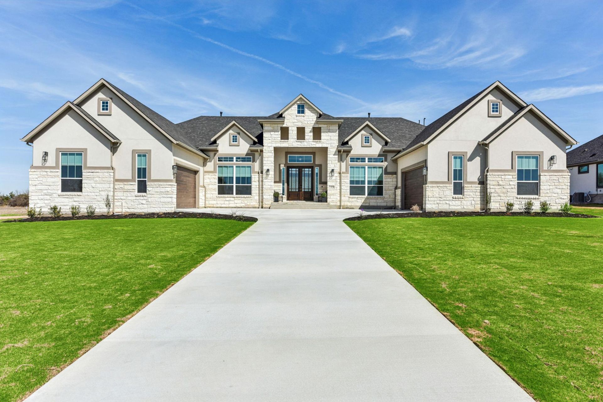 204 Kamas Way, Florence, TX 76527 Main Photo