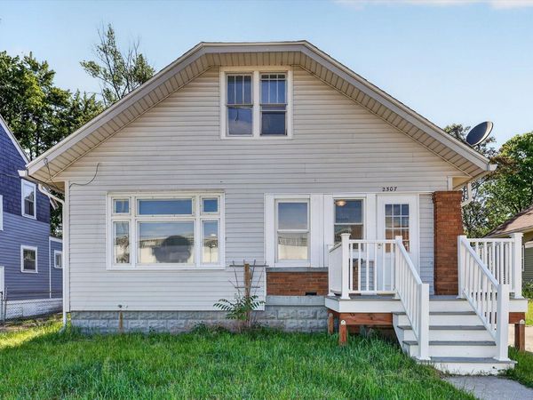 2307 Beverly Avenue SW, Wyoming, MI 49519