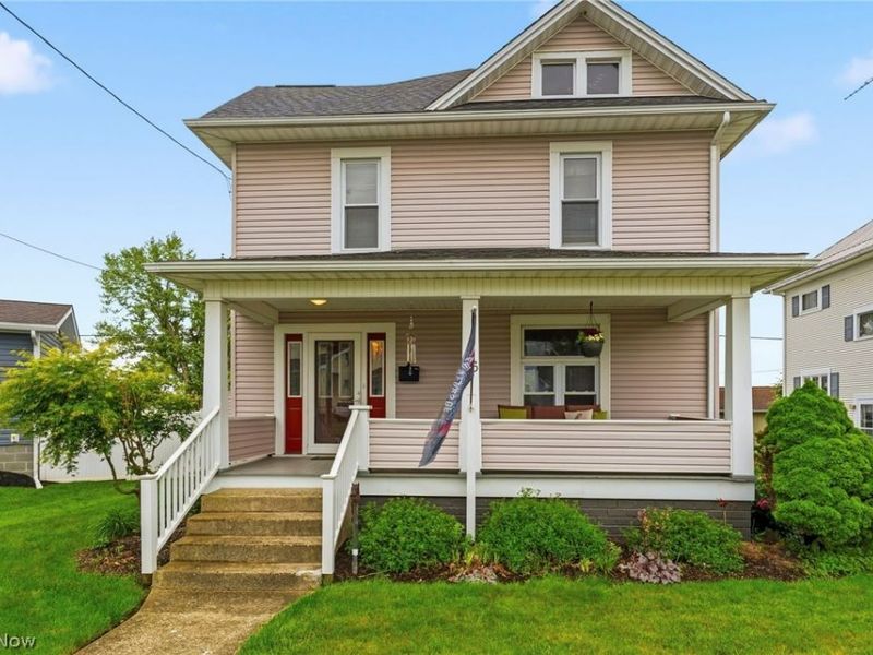 66 4th Street NE, Carrollton, OH 44615 Photo 1