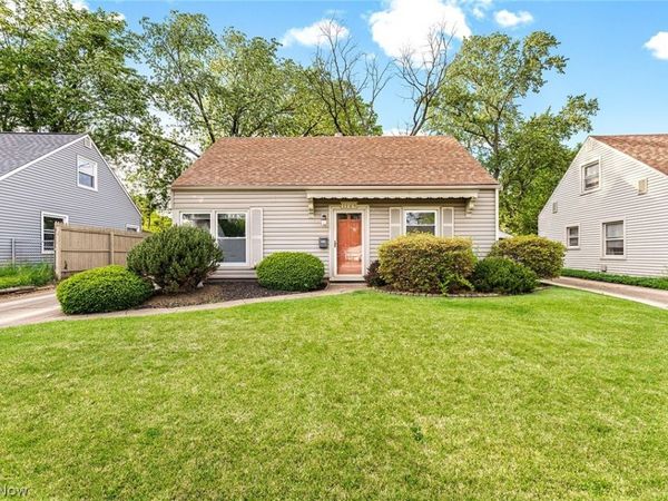 1165 Myrtle Avenue , Cuyahoga Falls, OH 44221