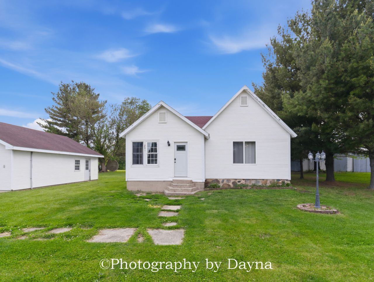 201 NW Lexington Street, Iroquois, IL 60945