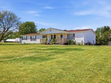 3437 LYNDHURST RD, STUARTS DRAFT, VA 24477