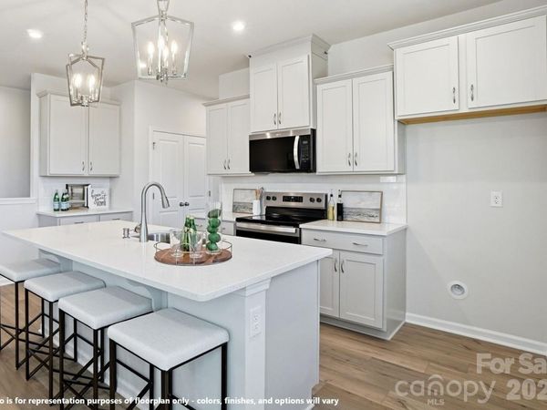 2574 Selbourne Drive, Gastonia, NC 28052
