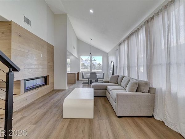 1317 Fox Acres Drive, Las Vegas, NV 89134