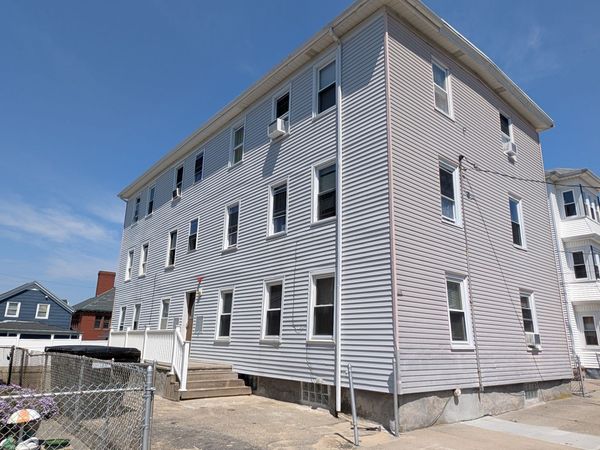 131 Thomas St, Fall River, MA 02723