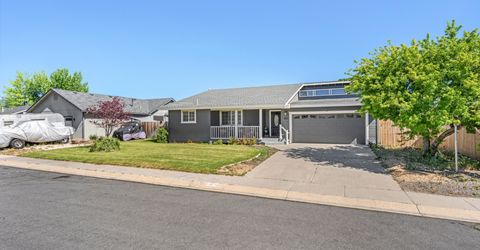 693 Lassen Way, Gardnerville, NV 89460 Photo