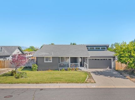 693 Lassen Way, Gardnerville, NV 89460 Photo
