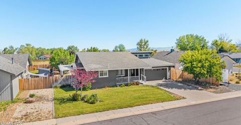 693 Lassen Way, Gardnerville, NV 89460 Photo
