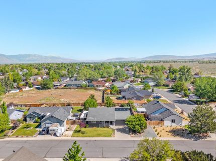 693 Lassen Way, Gardnerville, NV 89460 Photo
