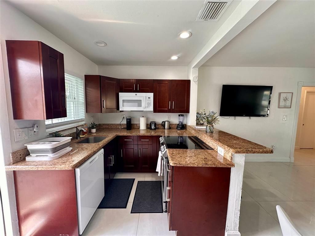 5411 NE 22nd Terrace, Fort Lauderdale, FL 33308 Photo