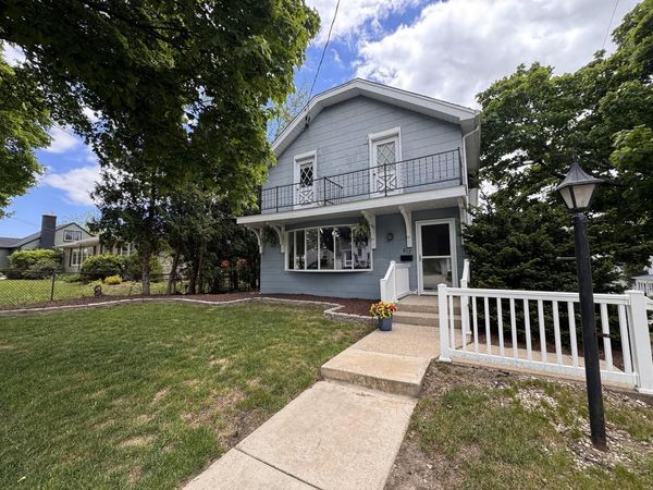 817 Chicago AVENUE, Unit 133 Lasall, Waukesha, WI 53188