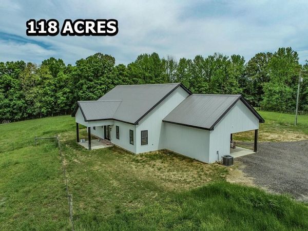 118 Hawkins Road, Courtland, MS 38620