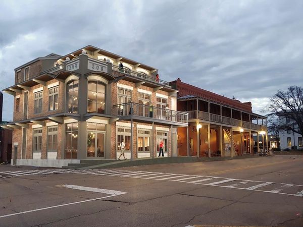 208 S Lamar Blvd, Oxford, MS 38655