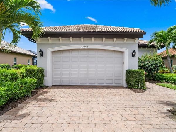 6597 Caldecott DR , NAPLES, FL 34113