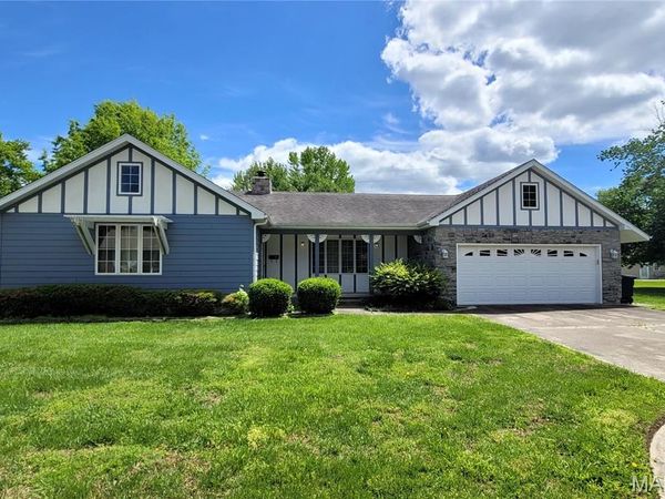 509 Willow Place , Salem, IL 62881