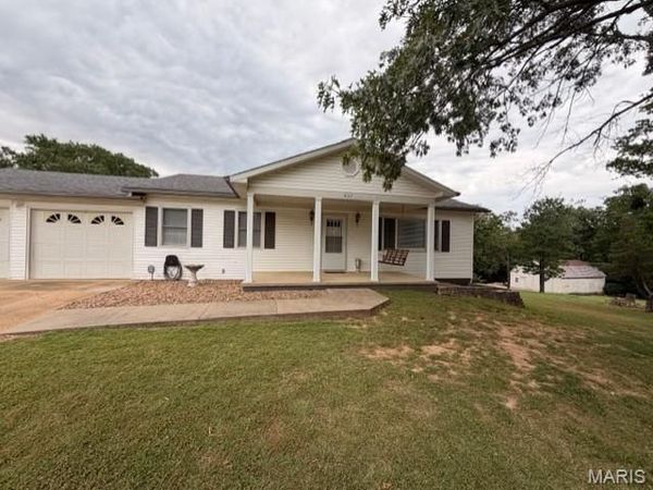 437 County Road 475 , Poplar Bluff, MO 63901