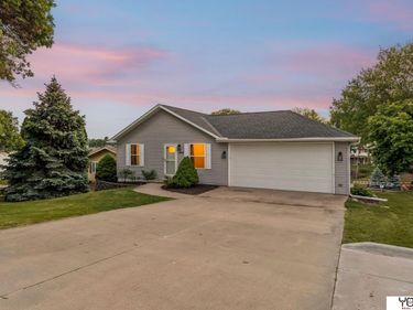 1564 Trumball Terrace , Plattsmouth, NE 68048