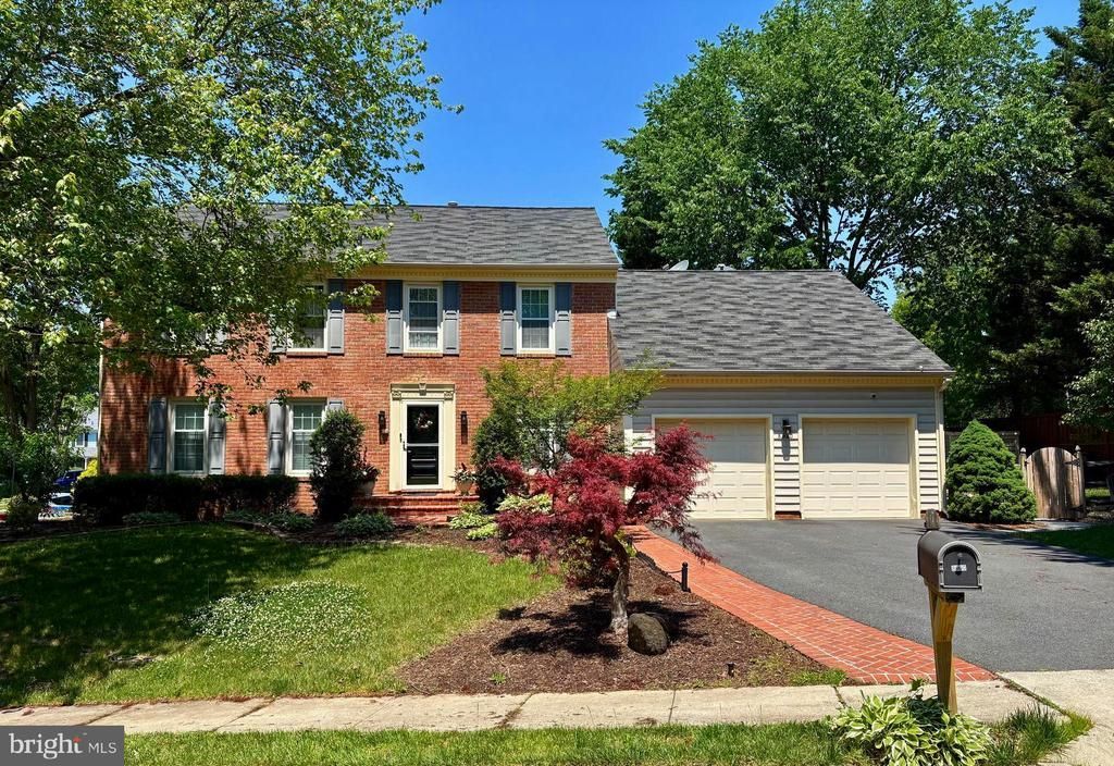 8900 KENILWORTH DRIVE , BURKE, VA 22015