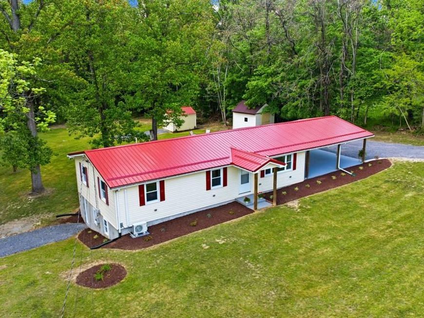 1510 Cold Run Valley Road, Berkeley Springs, WV 25411 Main Photo