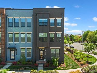 12998 HATTONTOWN SQUARE , HERNDON, VA 20171