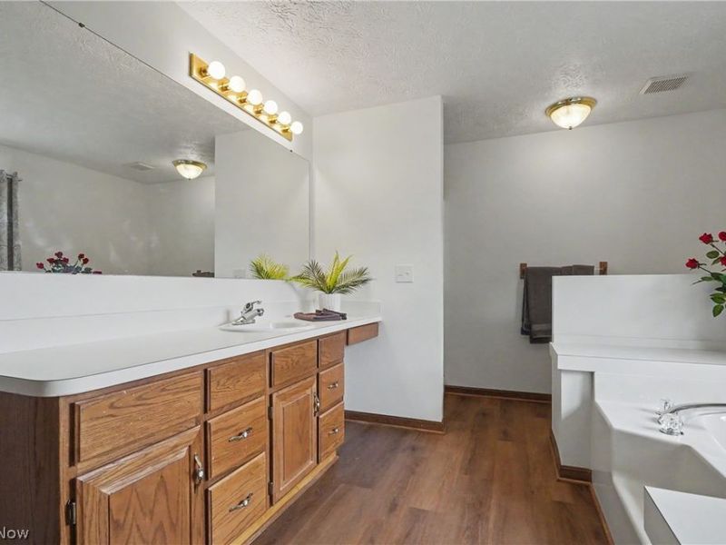 992 Martin Road, Mogadore, OH 44260 Photo 37