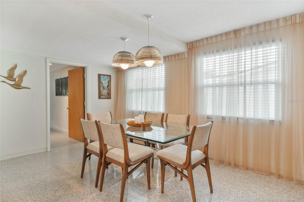 809 E 15th Avenue, New Smyrna Beach, FL 32169 Photo