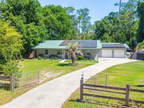 917 SW 2ND AVENUE , TRENTON, FL 32693