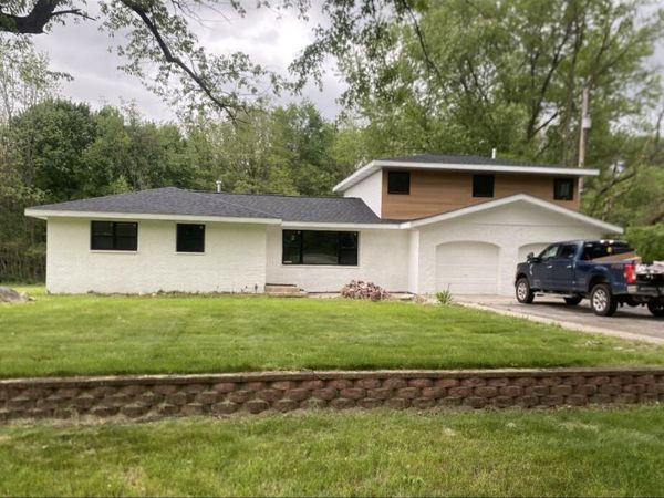 7543 W 275 N , Michigan City, IN 46360
