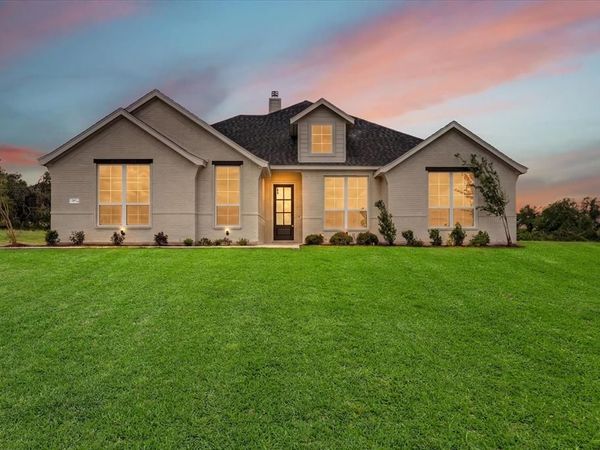 317 Skeen Peak, Springtown, TX 76082