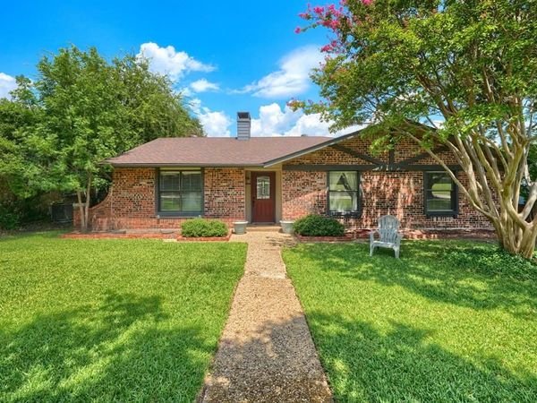 2929 Spring Brook Drive, Garland, TX 75044