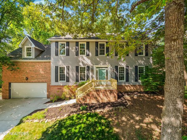 2725 Dee Peppers Drive, Knoxville, TN 37931